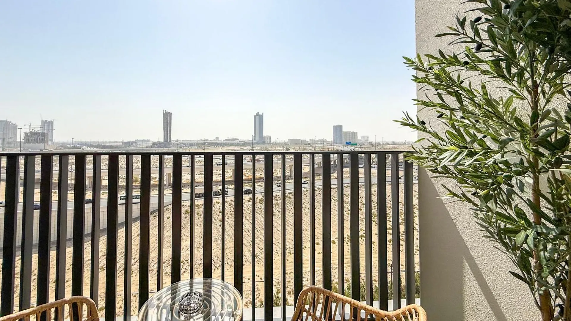 Apartment Modern Chic Studio Apartment, Belgravia Heights 2, Jvc Dubai
